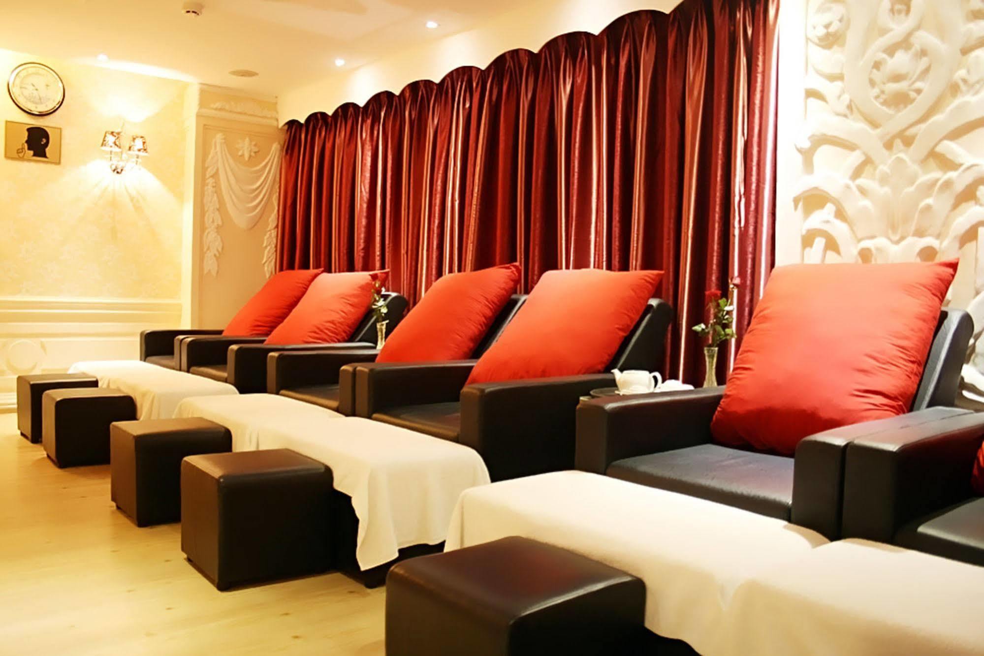 Sky Gem Hotel - Ben Thanh Cidade de Ho Chi Minh Exterior foto