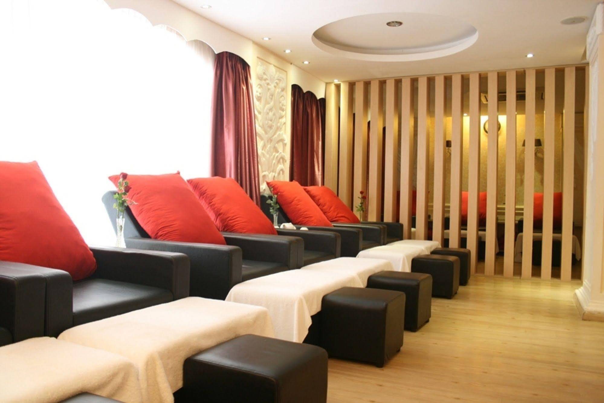 Sky Gem Hotel - Ben Thanh Cidade de Ho Chi Minh Exterior foto